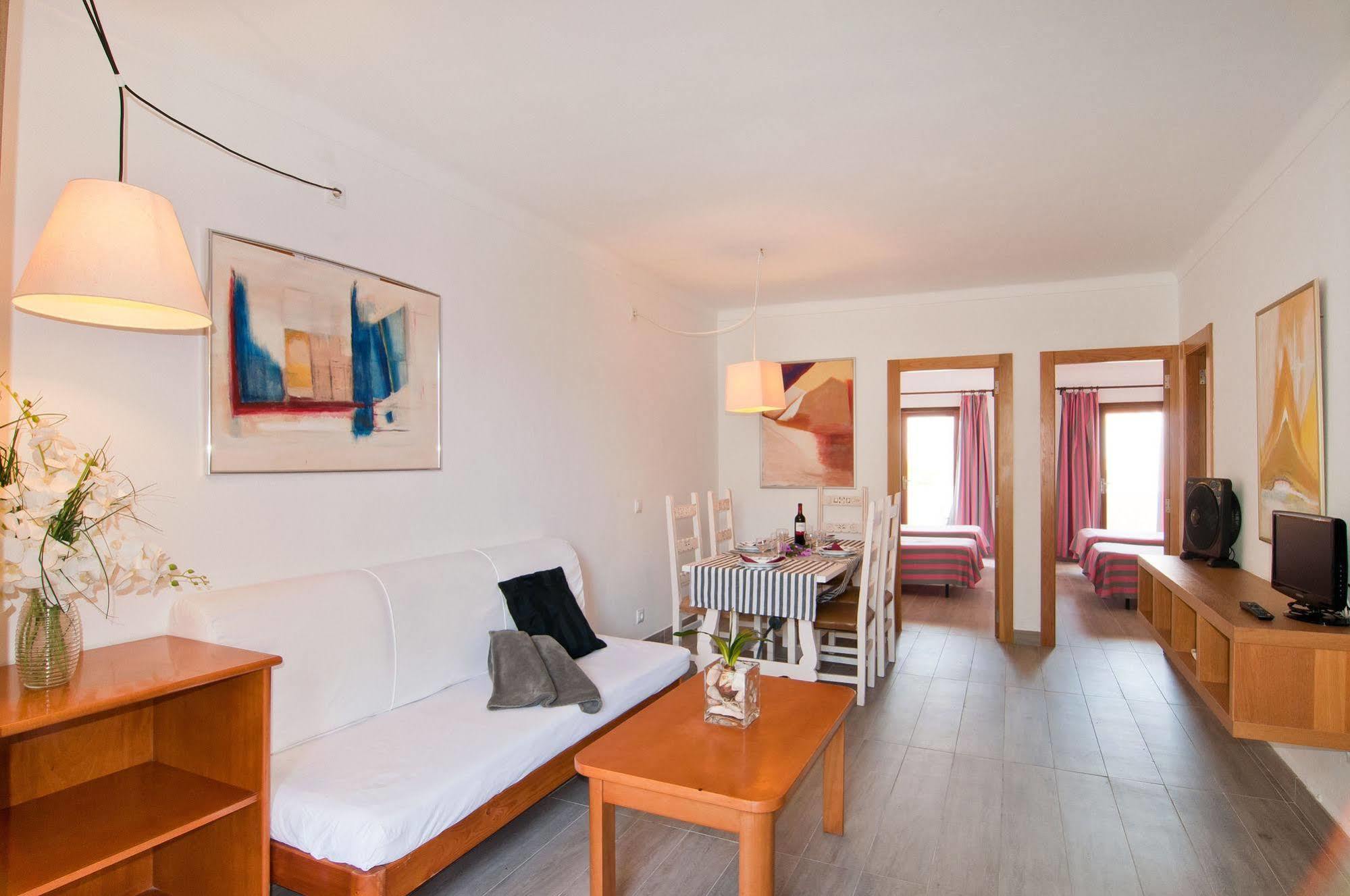 Apartamentos Estanques Colonia de Sant Jordi Eksteriør billede